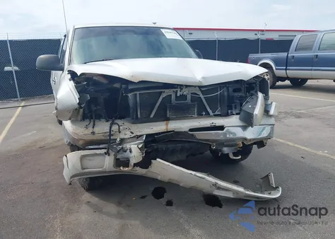 2004 Chevrolet Silverado 1500 Ls from USA, damaged, VIN 2GCEC19T141113207